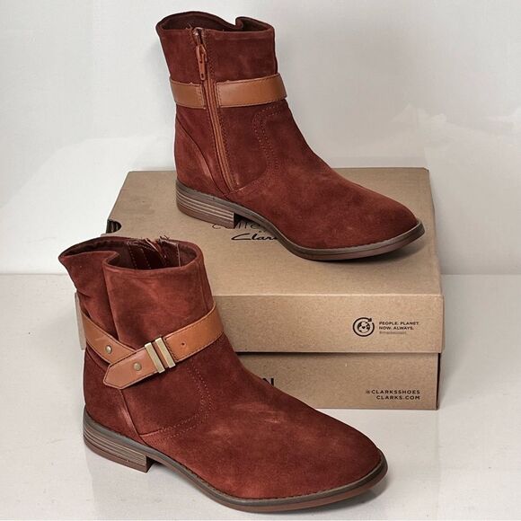 Clarks Camzin Strap Leather Mid Boots - Picture 1 of 7